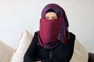Yaşadığı dehşeti anlattı: Ben de dahil diğer kadınlar tecav&uuml;ze uğruyordu