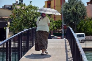 Adana'da termometreler 41 dereceyi g&ouml;sterdi