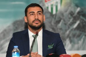 Sel&ccedil;uk Erdoğan: Bursaspor'un b&uuml;y&uuml;kl&uuml;ğ&uuml; değişmez