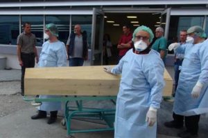 KKKA ş&uuml;phesiyle hastanede tedavi g&ouml;ren kadın hayatını kaybetti