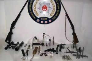 Silah ka&ccedil;ak&ccedil;ılarına eş zamanlı operasyon