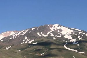 Ağrılı dağcılar S&uuml;phan Dağı'na tırmandı