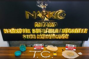 Antalya'da uyuşturucu operasyonlarında 93 yakalama