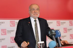 Karamollaoğlu: &Ccedil;amlıca Camisi, insanların anasını ağlattı
