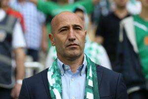 Adnan &Ouml;rnek: Şu anki başkana kızıyorum