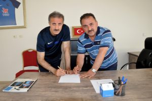 Karacabey Belediyespor'un yeni hocası belli oldu