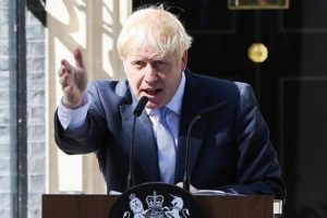 Yeni İngiltere Başbakanı'ndan Brexit mesajı