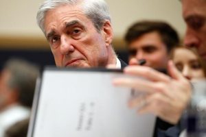 Eski FBI Başkanı Robert Mueller ifade verdi: 'Trump tamamen temize &ccedil;ıkmadı'
