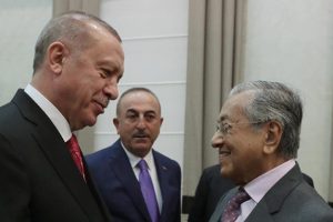 Cumhurbaşkanı Erdoğan, Malezya Başbakanı Mahathir ile g&ouml;r&uuml;şt&uuml;
