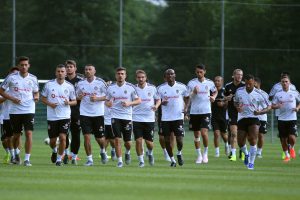 Beşiktaş, Avusturya'da ilk antrenmanı yaptı