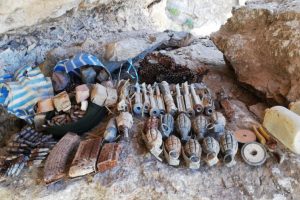 Mağaralarda PKK bombaları ve m&uuml;himmat ele ge&ccedil;irildi