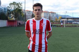22 yaşındaki gen&ccedil; futbolcu evinde &ouml;l&uuml; bulundu