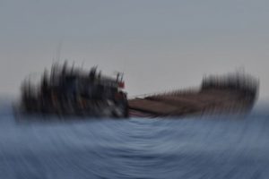 Libya a&ccedil;ıklarında gemi battı! 100'den fazla kayıp var