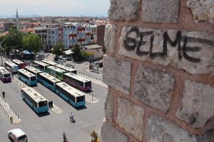 Tarihi surlar yazı tahtasına d&ouml;nd&uuml;