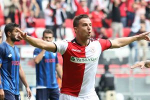 Menemenspor Bahattin K&ouml;se transferini bitirdi