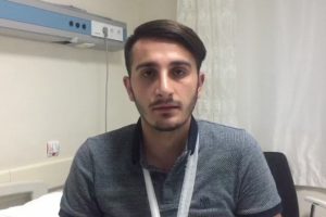 &Ccedil;atışma ortasında kalan gencin kolu kırıldı