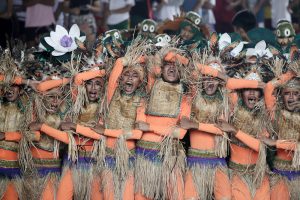 Filipinler'de su zambağı festivali coşkusu yaşanıyor