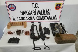 Şemdinli'de silah ve m&uuml;himmat ele ge&ccedil;irildi
