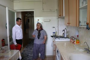 Pamuk teyze, 'kız &ccedil;ocukları okusun' diye evini bağışladı