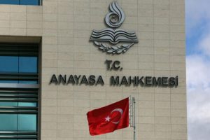 Anayasa Mahkemesi'nden ''barış bildirisi' kararı