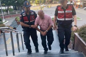 Bursa'da camiden yardım paralarını çalan şahıs yakalandı
