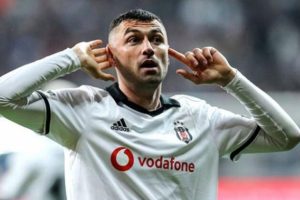 Beşiktaş'ın yeni kaptanı Burak Yılmaz!