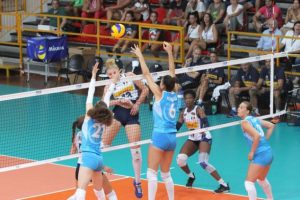 Kadın Voleybol Milli Takımı'nın İtalya kampı sona erdi