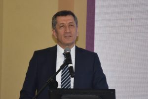 Bakan Sel&ccedil;uk, eğitimdeki yol haritasını anlattı