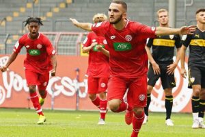 4 B&uuml;y&uuml;kler 19'luk genci takipte: Erkan Eyibil
