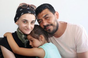 Gırtlağı alındı... Ne su i&ccedil;ebiliyor, ne de konuşabiliyor!