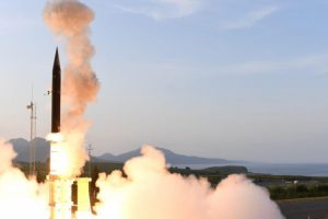 İsrail ve ABD, Arrow 3 f&uuml;ze savunma sistemini Alaska'da test etti