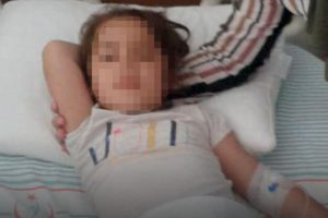 Su diye asit i&ccedil;en k&uuml;&ccedil;&uuml;k kız &ouml;l&uuml;mden d&ouml;nd&uuml;
