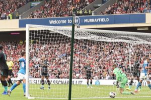 Napoli, Liverpool'u dağıttı! Eljif Elmas...
