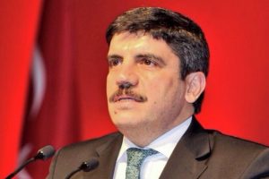AK Partili Aktay: Partinin bir g&uuml;ncellemeye ihtiyacı olduğu &ccedil;ok a&ccedil;ık