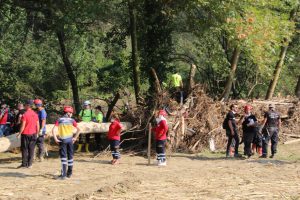 D&uuml;zce'de kaybolan 3 yaşındaki Kağan'ın da cansız bedenine ulaşıldı