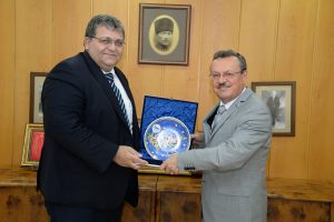 Bursa Uludağ &Uuml;niversitesi'nden Kıbrıs'a akademisyen desteği