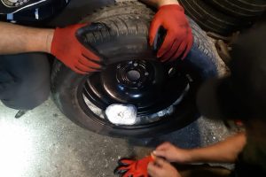 Yedek lastikte 6 kilo uyuşturucu bulundu