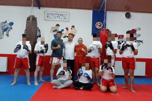 Bursa'da su&ccedil;a s&uuml;r&uuml;klenen &ccedil;ocukları milli sporcular rehabilite ediyor