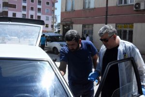 &Ccedil;alınan otomobilini yolda g&ouml;rd&uuml;!