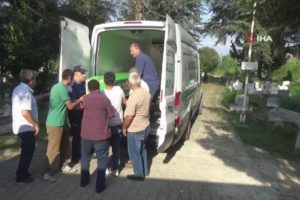12 g&uuml;n sonra bulunan minik Kağan toprağa verildi