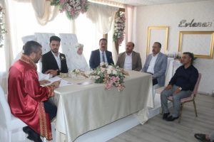 Van'da dini ve resmi nikah aynı anda kıyıldı