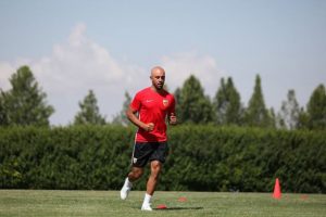 Aymen Abdennour: Kayserispor'a başarı i&ccedil;in geldim