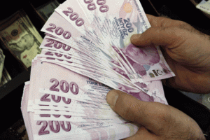 &Ouml;zel bankalardan emekli maaşlarına bloke!