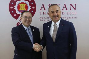 &Ccedil;avuşoğlu, Filipinler Dışişleri Bakanı Teodoro L. Locsin Jr. ile g&ouml;r&uuml;şt&uuml;