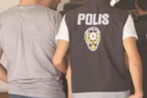 FET&Ouml;'n&uuml;n 'askeri mahrem yapılanmasına' operasyon
