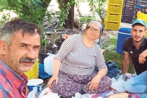 Babası kendisini yakmak isterken kızını yakarak &ouml;ld&uuml;rd&uuml;