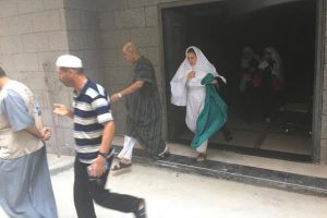 Mekke'de Filistinli hacı adaylarının kaldığı otelde yangın &ccedil;ıktı