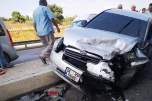 Zincirleme trafik kazası: Yaralılar var