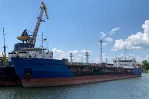 Ukrayna, Rus gemisine resmen el koydu!