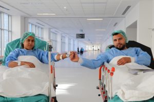 Doğum g&uuml;n&uuml;nde eşine b&ouml;breğini verdi